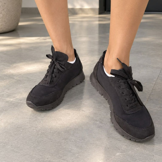 Sneakers | 3381