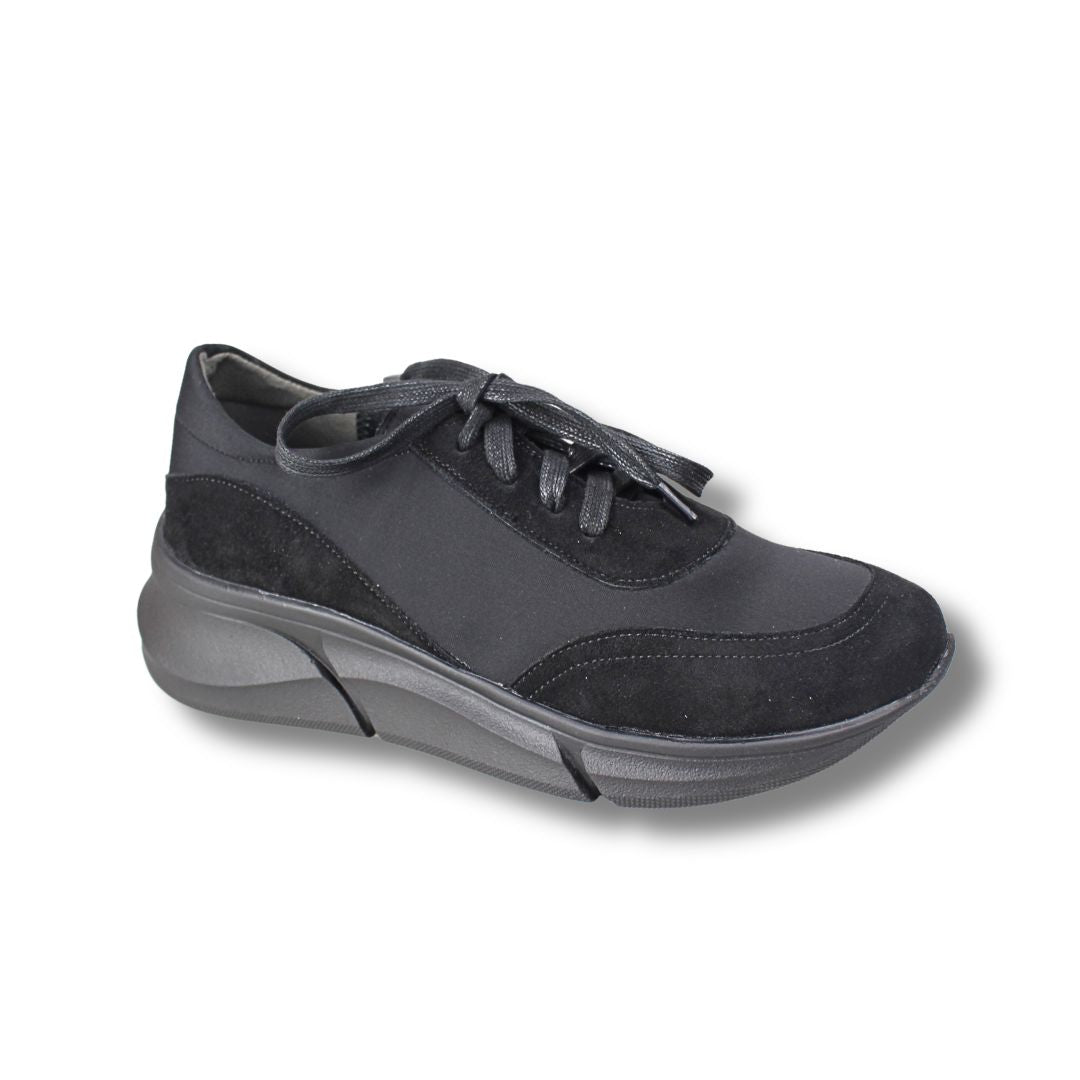 Sneakers | 94081