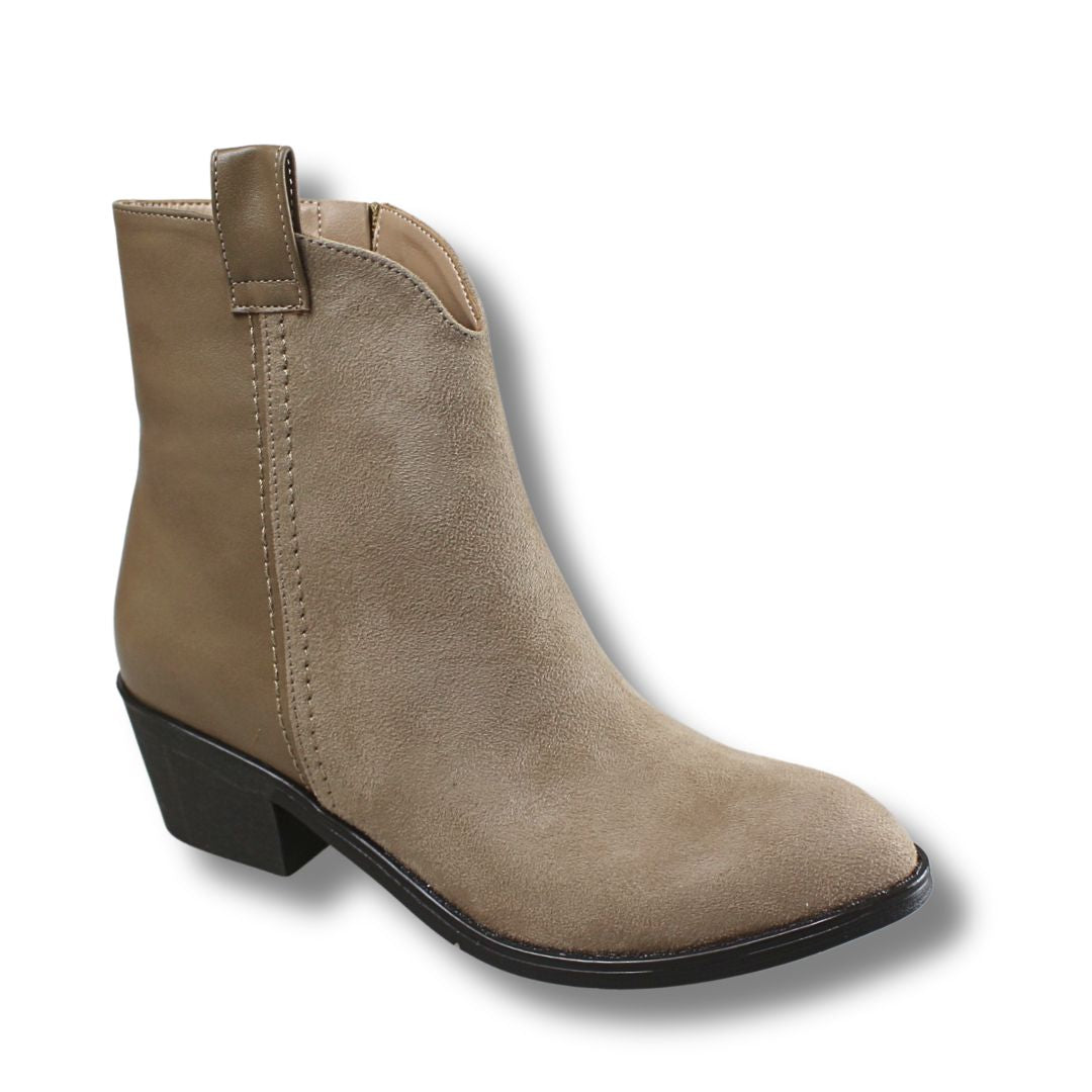 Boots | 3580