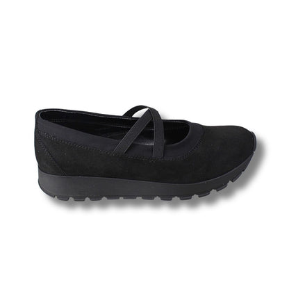 sneakers | 3384