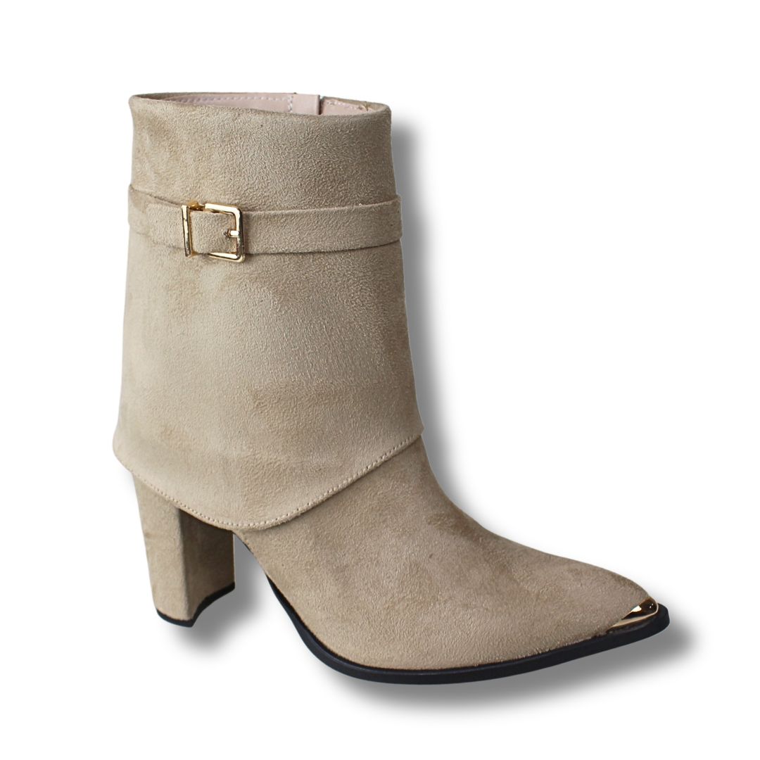 Boots | 2765