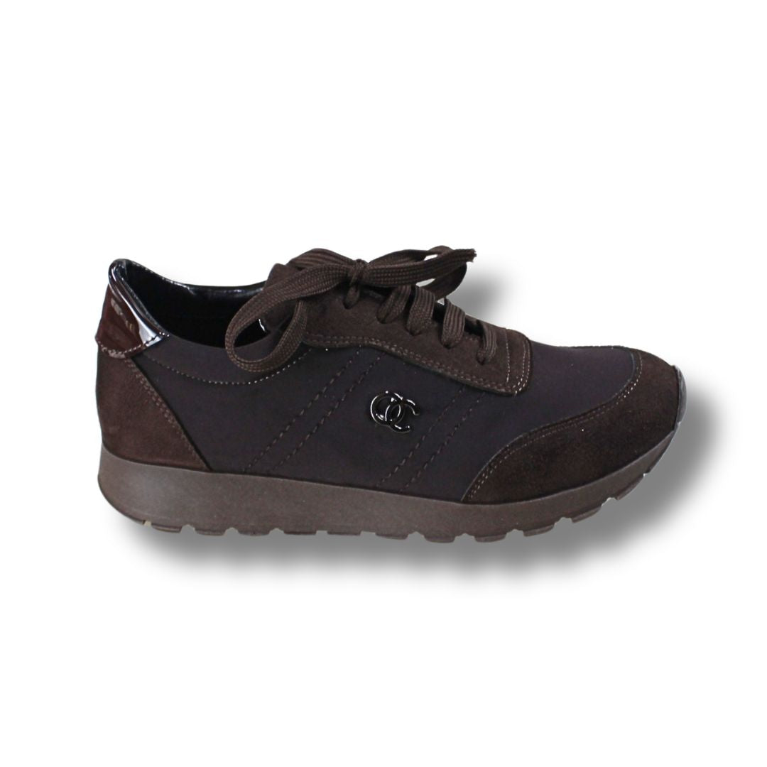 Sneakers | 3381