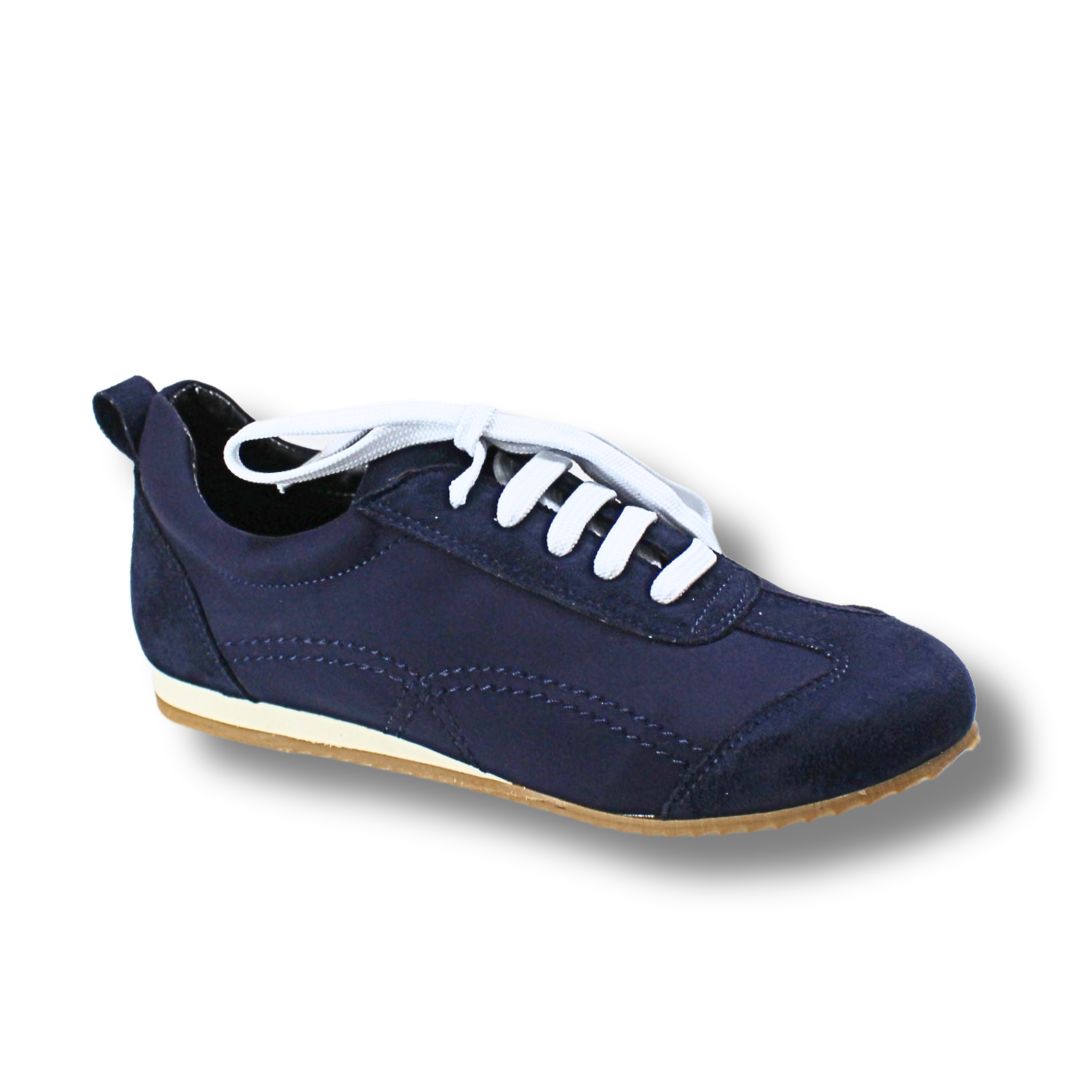 Sneakers | 3282