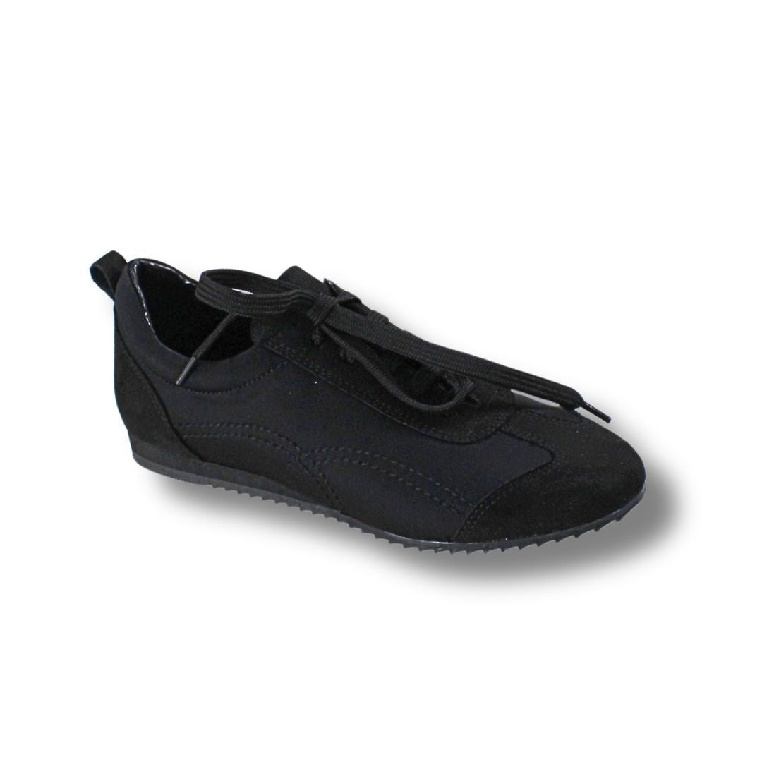 Sneakers | 3282