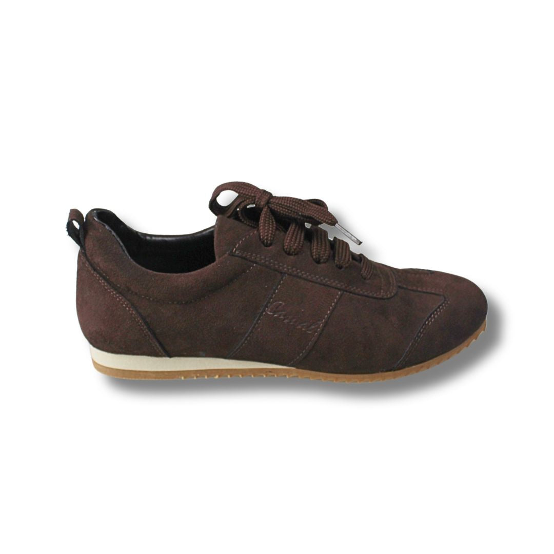 Sneakers | 3284